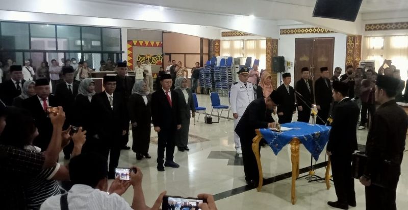 Wabup Lampura Lantik Pejabat Eselon Ii Dan Iii Berikut Rinciannya