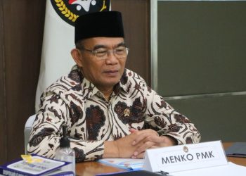 Menko PMK: Guru Harus Mendapatkan Upah Layak