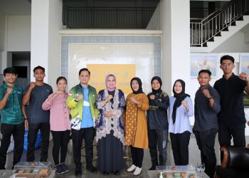 Ibu Riana Arinal Lepas Kontingen Mahasiswa untuk Mengikuti Pomnas