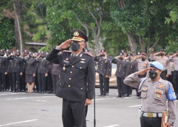 Pimpin Upacara Hari Pahlawan, Wakapolresta Bandar Lampung Bacakan Amanat Mensos