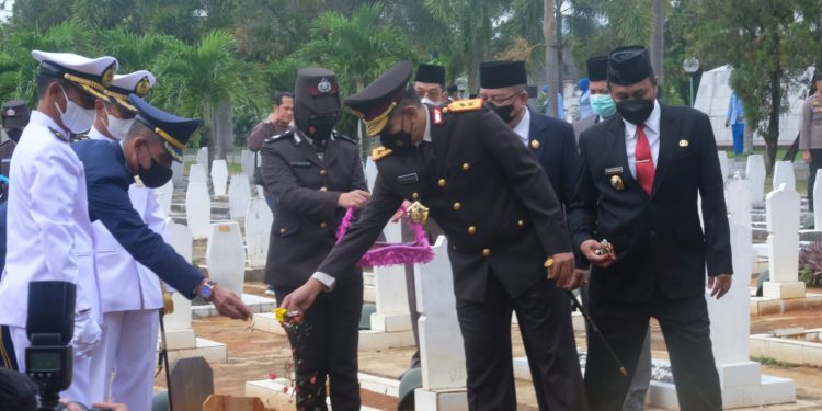 Kapolda Pimpin Upacara Ziarah di TMP