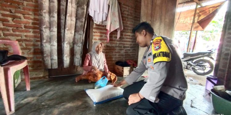 Briptu Panca Sosok Polisi Peduli Kaum Dua’fa