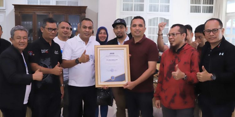 Kunjungi Sabang, JMSI Beri Penghargaan ke Penjabat Walikota