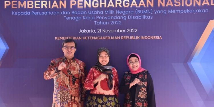 Gubernur Arinal Terima Penghargaan dari Kementerian Ketenagakerjaan RI