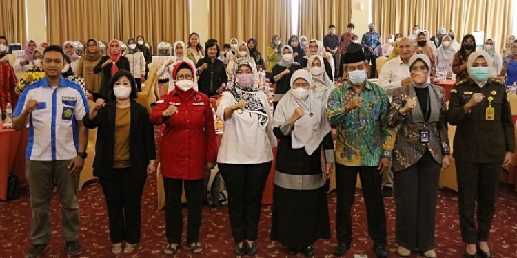 Dialog Publik KPPI Lampung 2022, Wagub Chusunia Motivasi Perempuan untuk Aktif Mengisi Ruang Kebijakan Publik