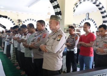 Turut Berduka Gempa Cianjur, Polres Lamtim Lakukan Solat Ghaib