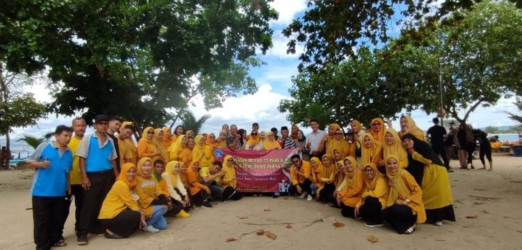 SMPN 17 Bandarlampung Peringati HUT PGRI dan HGN ke-77 Sekaligus Temu Pamit Purna Bhakti