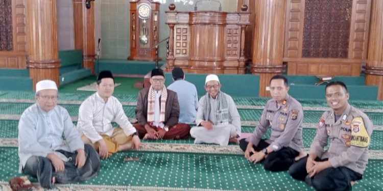 Kasat Binmas Polresta Silaturahmi Bersama Takmir Masjid Al-Furqon