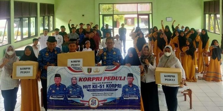 Dewan Pengurus Korpri Lampung Serahkan Bantuan Untuk Panti Lansia dan Panti Asuhan