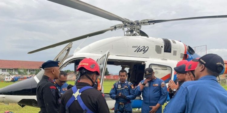 Polri Sisir Lokasi Desa Diduga Terisolir Pakai Helikopter dan Drone
