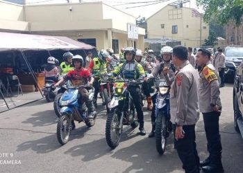Distribusikan Bantuan di Pelosok Desa, Polri Gunakan Motor Trail