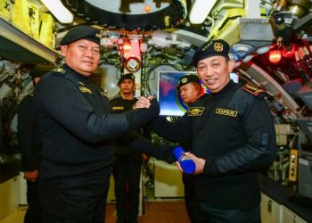 Disematkan Brevet Hiu Kencana TNI AL, Kapolri: Kekuatan Sinergitas Jaga Kedaulatan Bangsa Indonesia