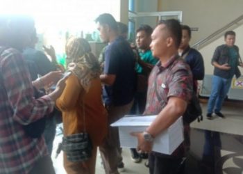 KPK Resmi Limpahkan Berkas Perkara Andi Desfiandi ke Pengadilan Tanjung Karang