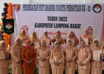 Peringatan HUT ke 23, Darma Wanita Persatuan Lambar di Gedung Lamban Garuda