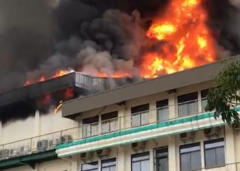 Aula Kampus Universitas Abulyatama Dilalap Api