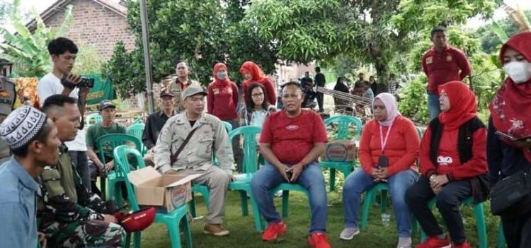 Bupati Nanang Melayat Ke Kediaman Keluarga Korban Puting Beliung di Natar