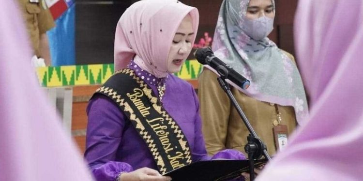 Rusdiana Adi Erlansyah Kukuhkan Bunda Literasi Kecamatan se-Kabupaten Pringsewu