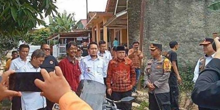 Wabup Lampura bersama Ketua DPRD dan Kapolres Tinjau Banjir