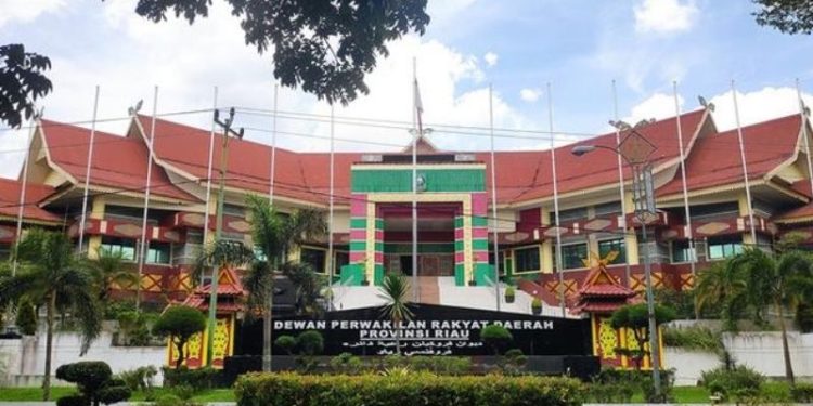 DPRD Riau Minta Gubernur Evaluasi OPD Soal Realisasi APBD 2022