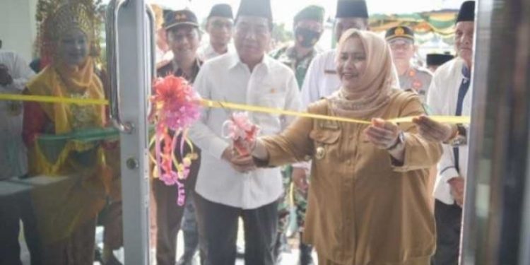 Bupati Bengkalis Resmikan Gedung Haji dan Umrah Terpadu