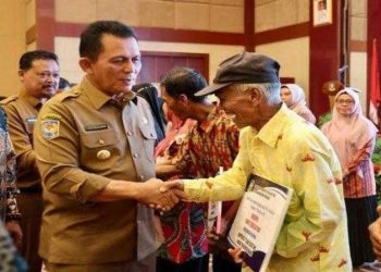 Gubernur Kepri Serahkan Bantuan Pertanian, Perikanan dan UMKM di Tanjungpinang