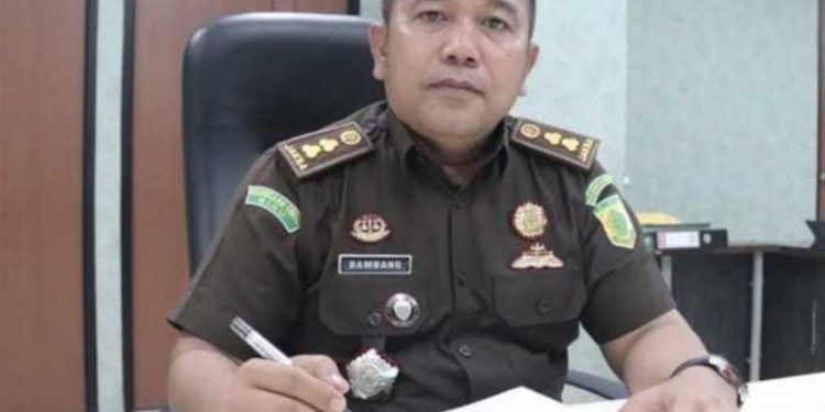 Kejati Riau Tetapkan Mantan Bupati Inhil Jadi Tersangka