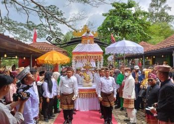 Eva Dwiana Diberi Gelar Batin Mustika Cahya Marga Kebandaran Marga Balak Teluk Betung