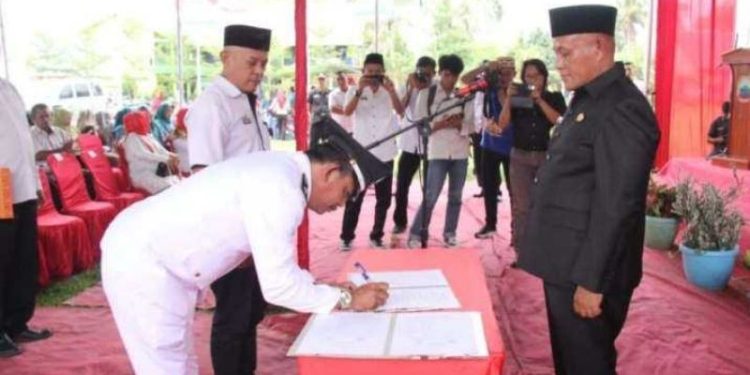 Empat Kepala Desa PAW dilantik Bupati Lampung Selatan