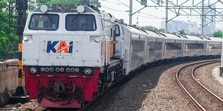 Kinerja Angkutan Barang KAI Divre IV Tanjung Karang selama Masa Pandemi Meningkat