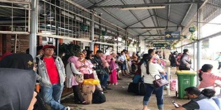 Cuaca Ekstrem, Penumpang Kapal dari Batam Cemas, BMKG Minta Warga Waspada