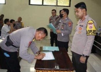 Sosialisasi DIPA 2023, Kapolres Way Kanan Serahkan RKA-KL dan Penandatanganan Pakta Integritas