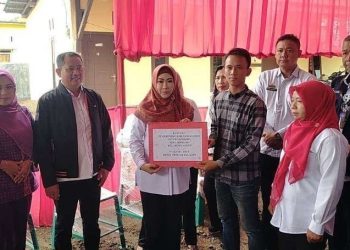 Pemkab Tanggamus Berikan Bantuan 12 Unit Mesin Penggiling Kopi Kepada UMKM