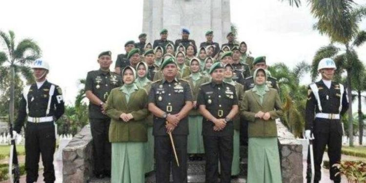 Peringati HUT Kodam II/Sriwijaya Ke-77 Tahun 2022, Korem 043/Gatam Gelar Ziarah ke TMP