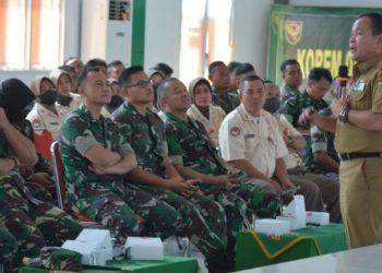 Prajurit dan PNS Korem 043/Gatam Terima Sosialisasi Penggunaan KTP Digital