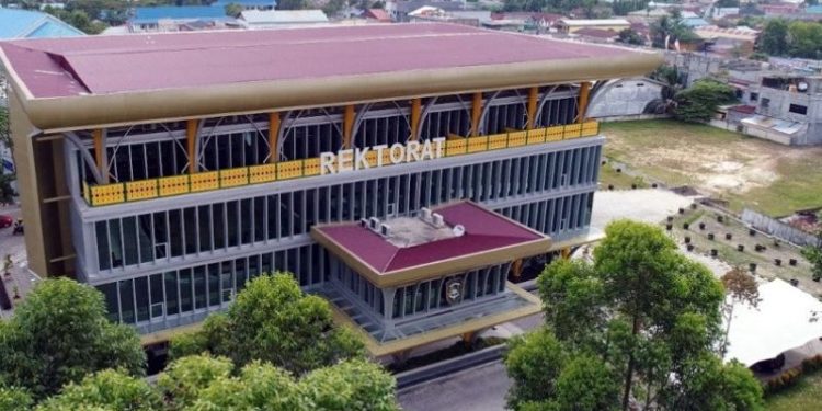 UIR Raih Penghargaan Anugerah Kerja Sama dari Kemendikbudristek