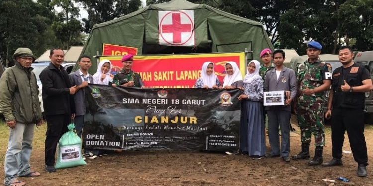 Aksi Sosial JMSI dan SMAN 18 Garut Dapat Pujian Komandan Pasukan Marinir