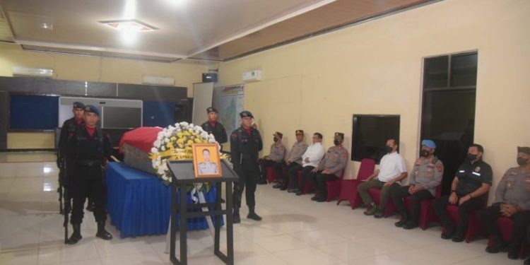 Kapolda Lampung Pimpin Penerimaan Jenazah Briptu (anumerta) Gilang Aji Prasetyo