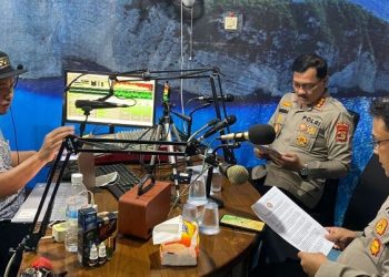 Gencar, Kabid Humas Sosialisasikan Aplikasi Polri Super Apps Lewat Radio