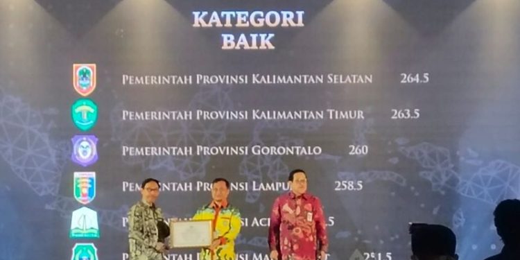 Gubernur Arinal Terima Anugerah Meritokrasi dari KASN