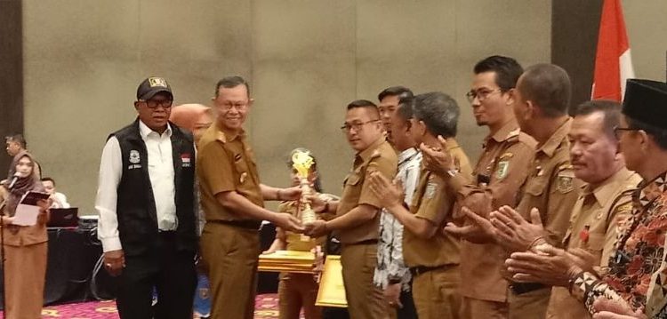 Sekdaprov Lampung Kukuhkan Pengurus Forum Komunikasi Desa Digital Lampung