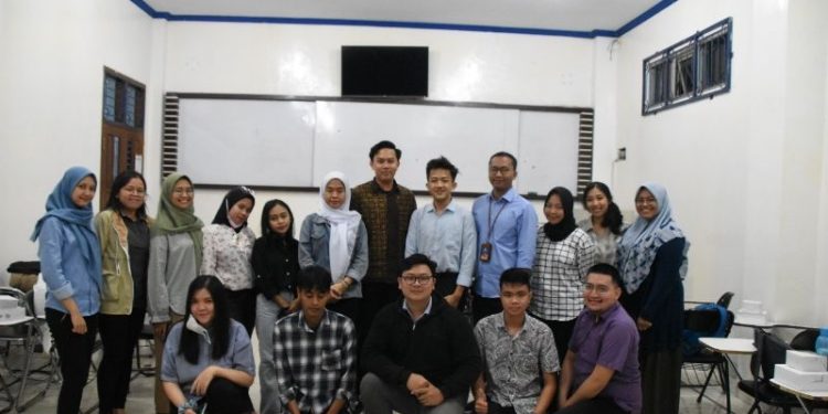 Langsung Praktik, Prodi Akuntansi IIB Darmajaya Hadirkan Praktisi dalam Kelas