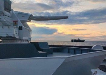 Membahayakan, Kapal Berbendera Bahama Diusir KN Pulau Marore 322 dari Perairan Bintan