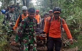 Korban Meninggal Ke 23 Ditemukan, Evakuasi Korban Erupsi Gunung Marapi ...