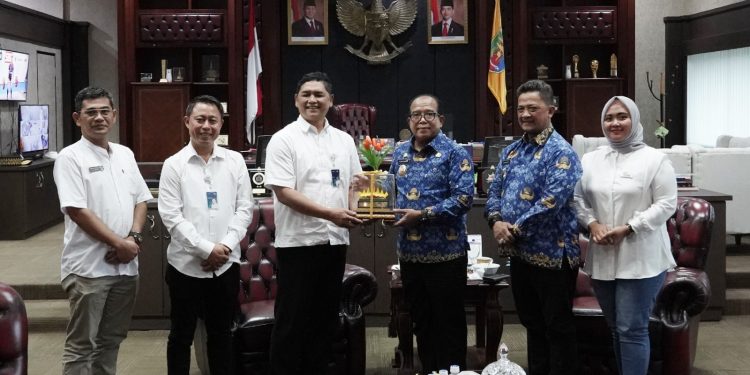 Pj. Gubernur Samsudin Minta PT. ASDP Indonesia Ferry Cegah Masuknya Impor Tapioka Melalui Pelabuhan Bakauheni