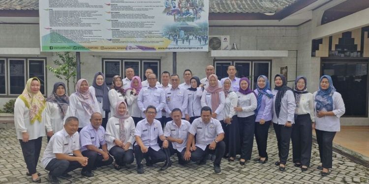 Pj. Gubernur Samsudin Sidak Disparekraf dan Kunjungi 2 Sekolah untuk Meningkatkan Kinerja dan Profesionalisme ASN