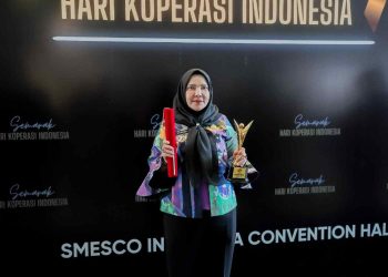 Walikota Eva Dwiana Raih Penghargaan Dari Kemenkop UKM