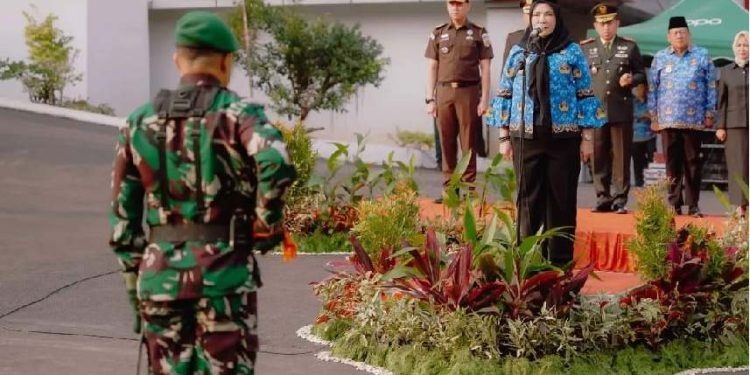 Walikota Eva Dwiana Menjadi Inspektur Upacara Memperingati Hari Lahir Pancasila ke 76 Tahun