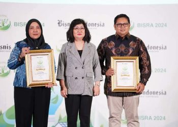 Walikota Bandar Lampung Terima Penghargaan Bisra Awards 2024