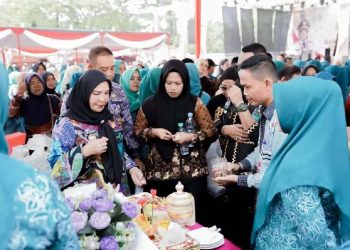 Walikota Eva Dwiana Hadiri Acara Jajanan Pasar dan Masakan Khas Lampung