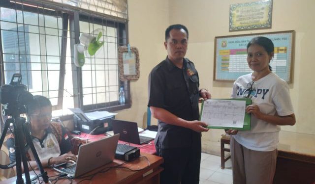 Perhatian Pemkot Bandar Lampung Salurkan Dokumen Penting Korban Banjir